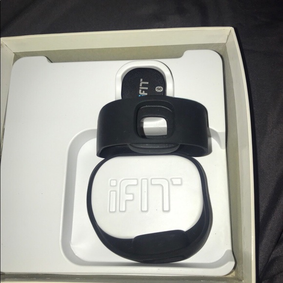 iFit ACT activity tracker - Picture 3 of 4
